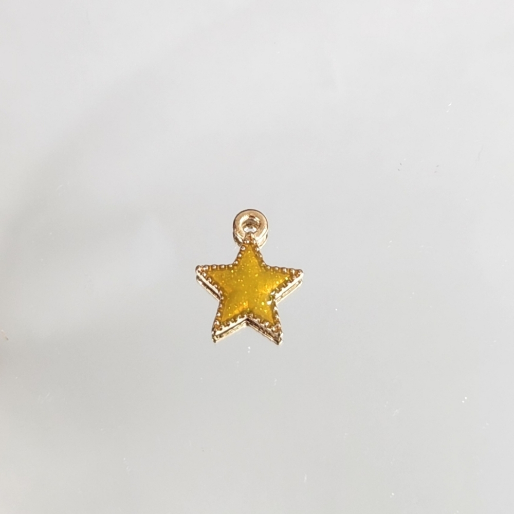 3/$18 Pendant/Charm yellow star 2 pieces